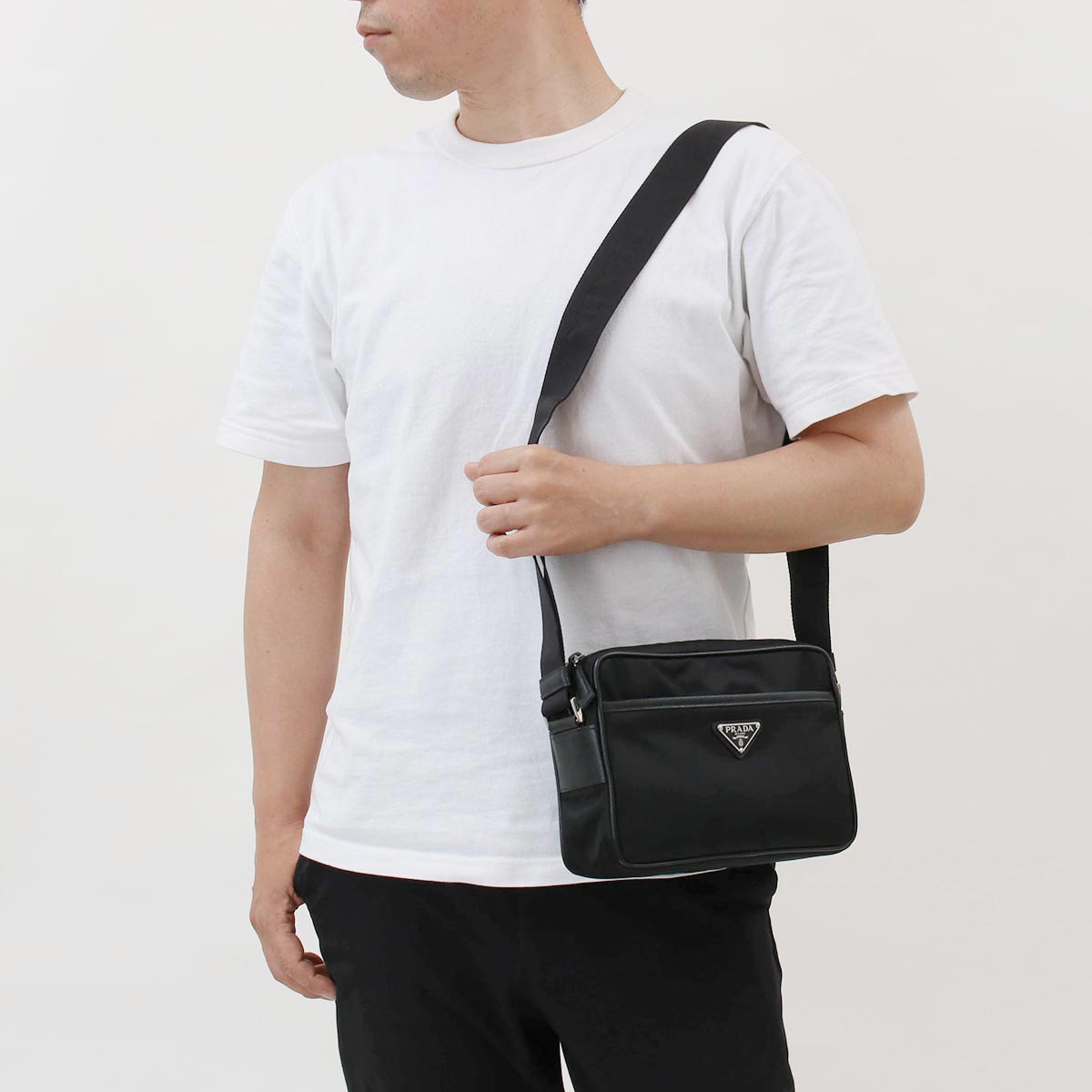 プラダ ショルダーバッグ/クロスボディ バッグ メンズ レディース