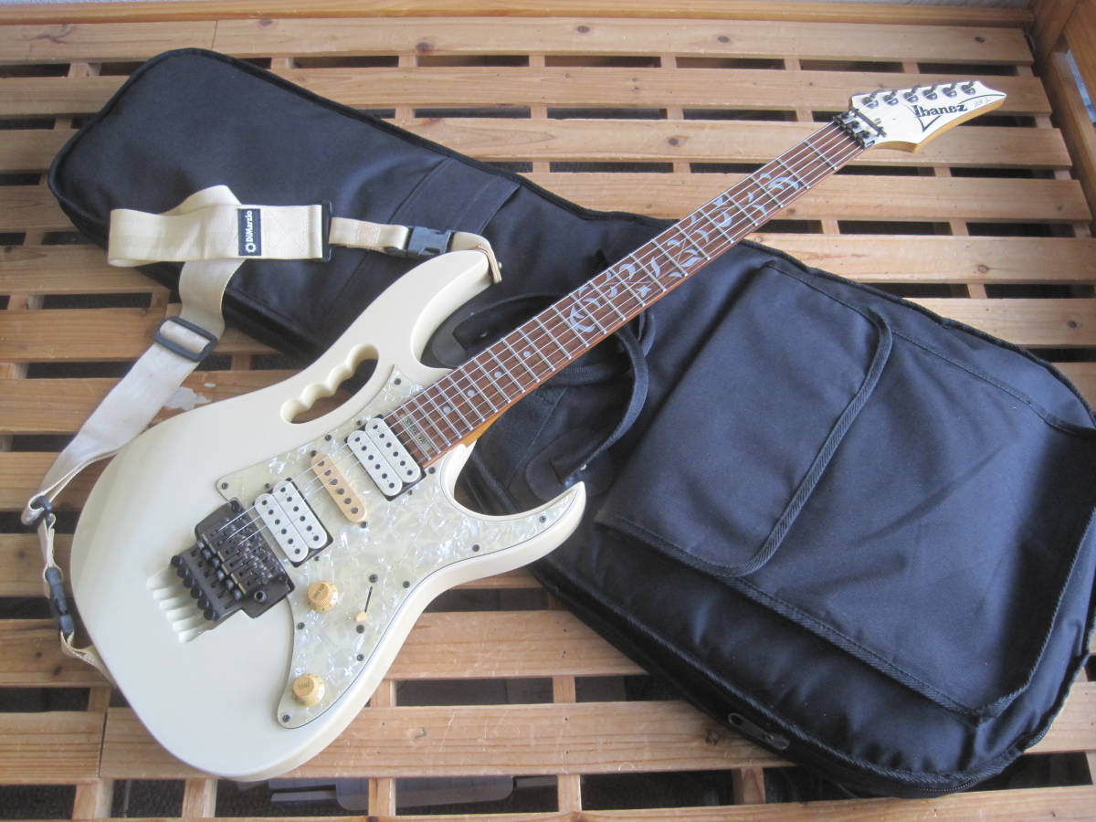 Yahoo!オークション - Ibanez(アイバニーズ)JEM555 STEVE VAI スティー