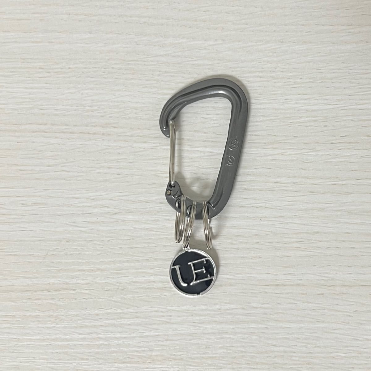 uniform experiment カラビナ fragment フラグメント黒 【新品未使用品