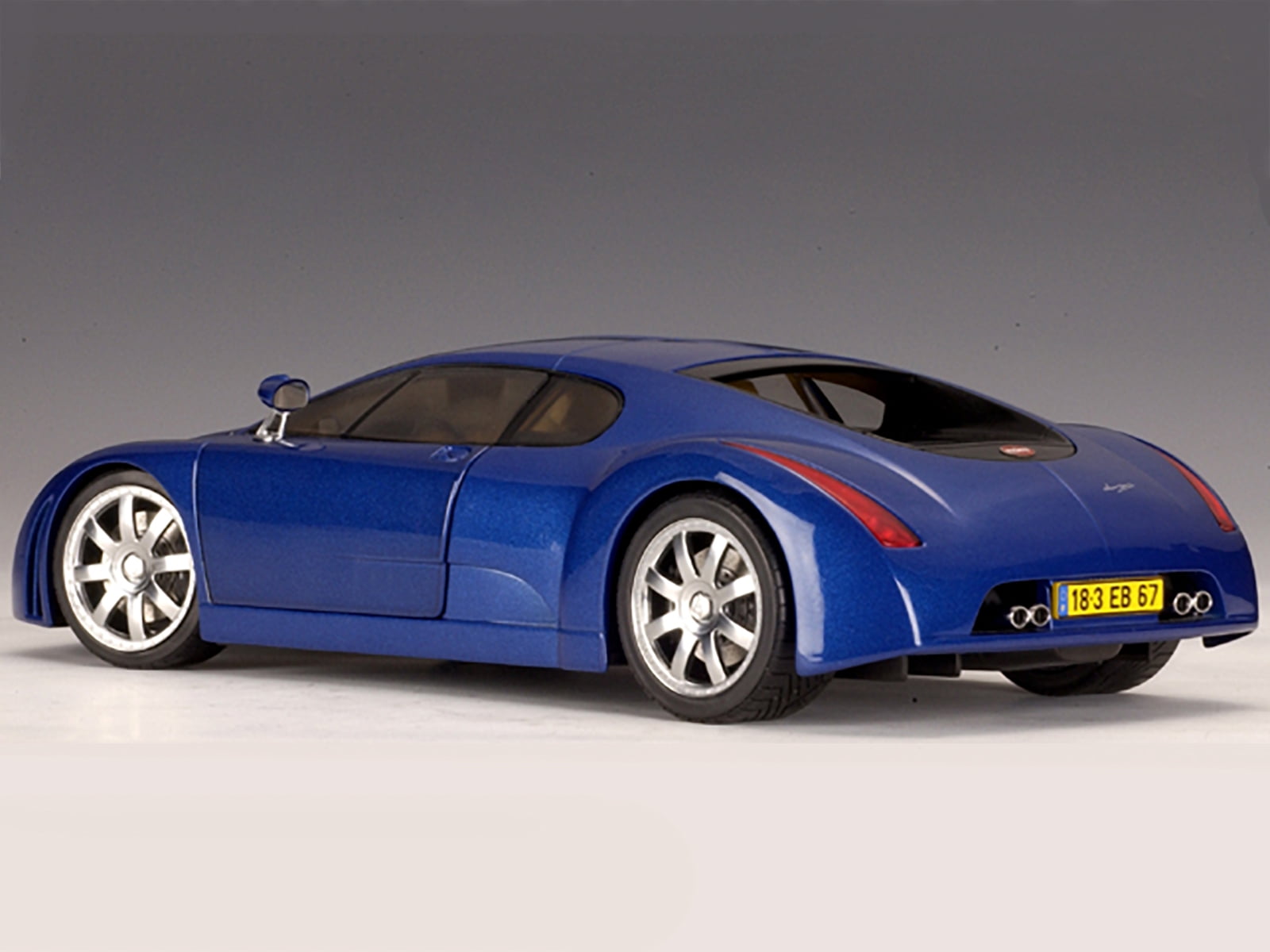 Bugatti Chiron EB 18.3 Blue 1/43 Diecast Model Car by Autoart