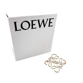 LOEWE（ブローチ/コサージュ）のフリマアイテム一覧