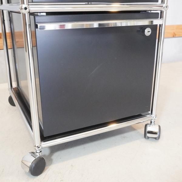 USM Haller(ハラー)のロールボーイ/鍵付です♪モダンクラシックな