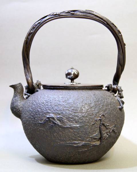 亀文堂の鉄瓶をお買取しました【波多野正平作】｜骨董品に関するコラム