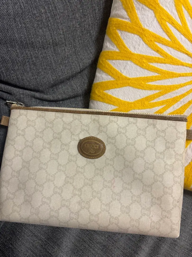 2026年最新】GUCCI カラー：ベージュ系 ポーチの人気アイテム - メルカリ