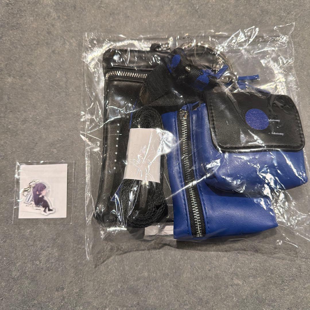 【会場限定】Ado Adotomy 会場限定　ストラップポーチ 【東京】 会場限定】Ado Adotomy 会場限定ストラップポーチ東京 - メルカリ