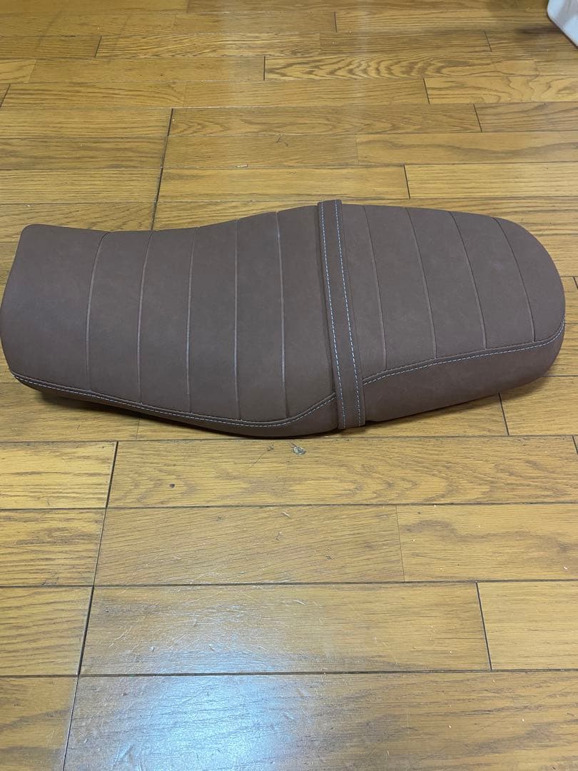 xsr155 純正シート（茶）アンコ抜き加工品
