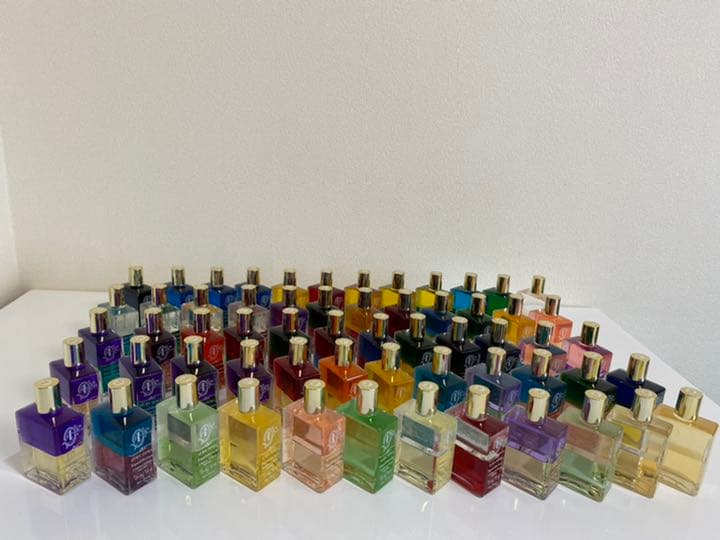 値下げ！オーラソーマ50ml105本。エアコン、ポマンダー、クイントエッセンス付