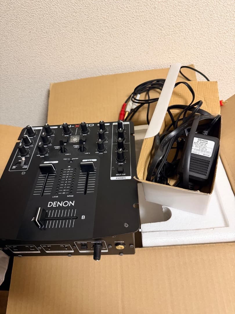 DJ機材 [PERFEITO ESTADO] MIXER DENON DN-120