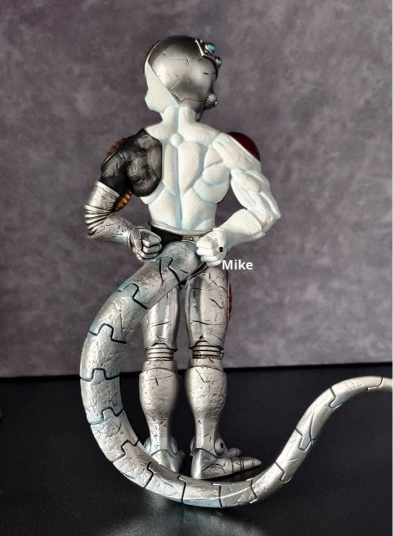 ドラゴンボールガレージキット ガレキ メカフリーザ スタチュー