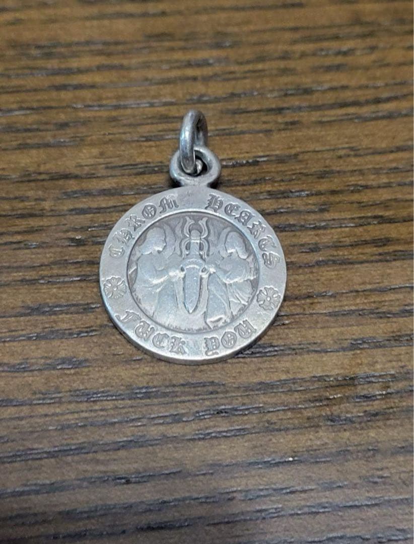 CHROME HEARTS　クロムハーツエンジェルメダル