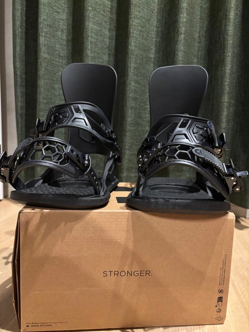 24/25 UNION STRATA Sサイズ Union Snowboard Bindings 『 Strata 』 24-25 ユニオン