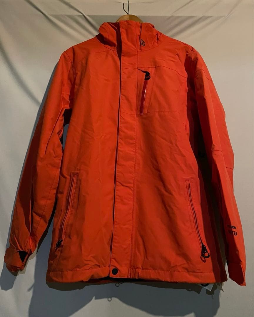 VOLCOM GORE-TEX スノーボードジャケットクリーニング&撥水加工済み