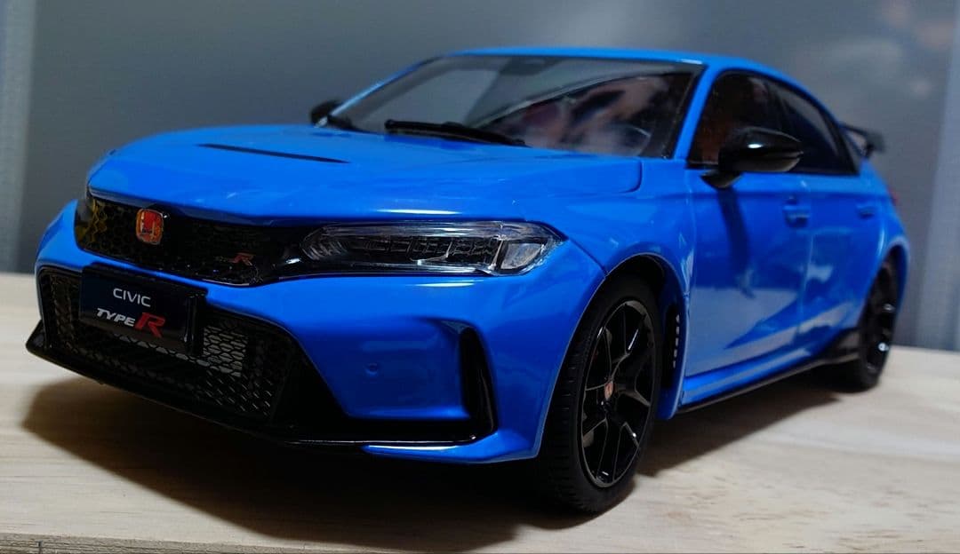 シビックタイプR FL5 1/18 ミニカー