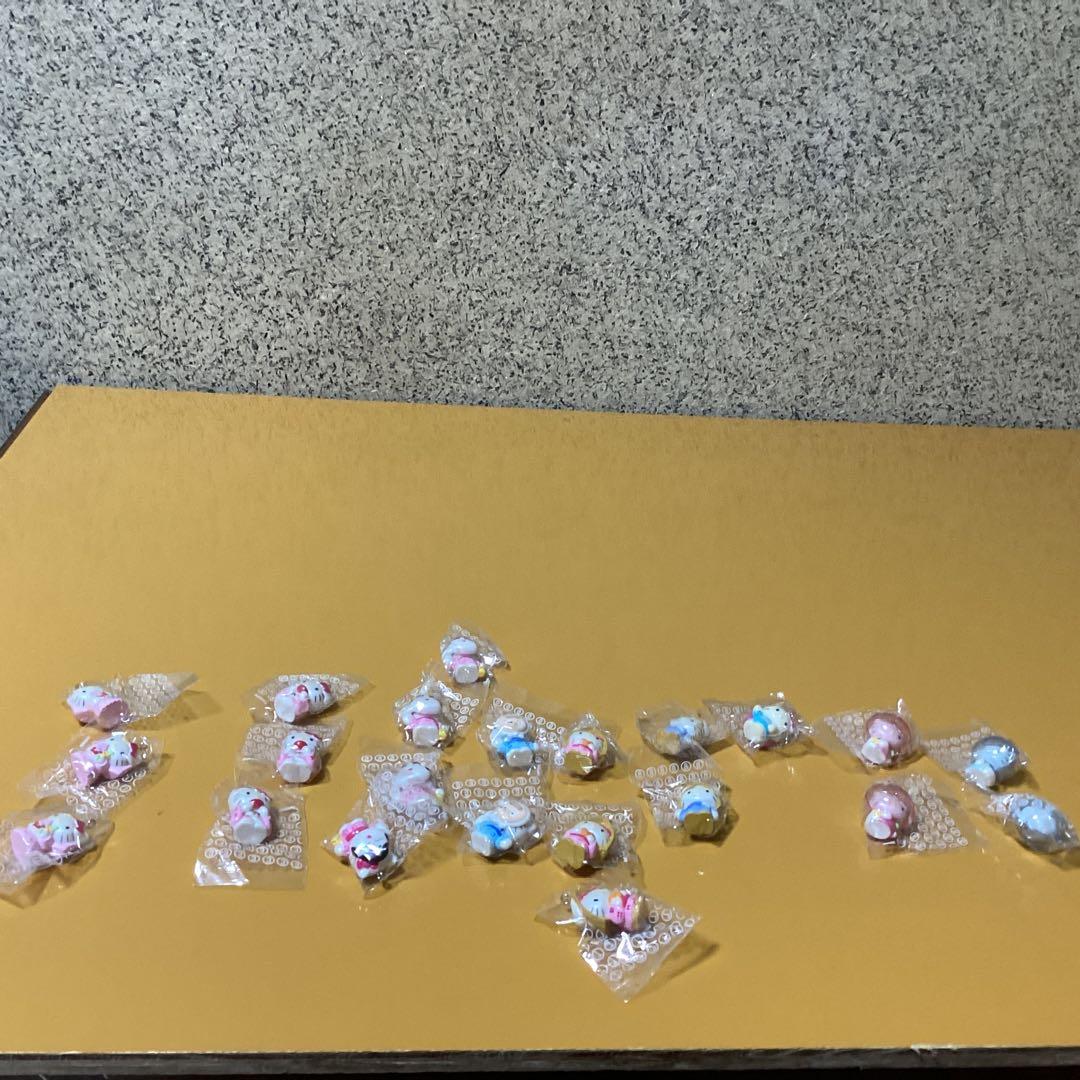 2918ハローキティストラップ