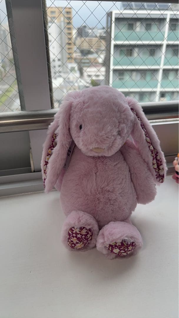 の上海限定ウサギは、全新品で、ボックスと袋が付属しています。