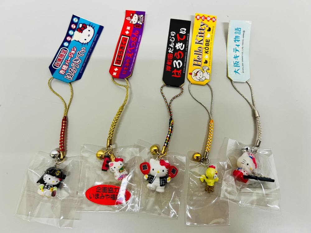 ◇サンリオ HELLO KITTY ご当地 ストラップ 29個セット 08272 - メルカリ
