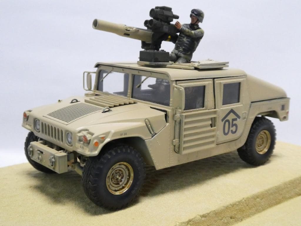 タミヤ　1/35　アメリカ陸軍 ハンビー TOW ミサイルキャリヤー　完成品