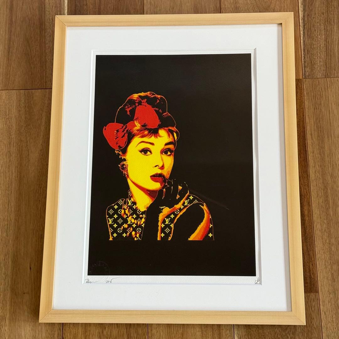 【世界限定100枚】額装付きアートポスター　オードリーペップバーン NYC