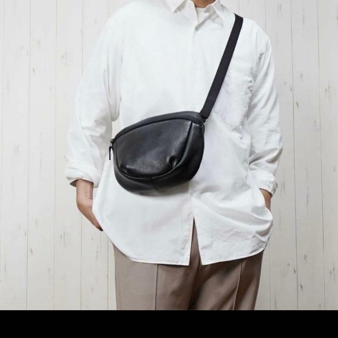 YouTuber もりすんさんオリジナル商品 本革ボディバッグ ラウンド型 YouTuber もりすんさんオリジナル商品 本革ボディバッグ ラウンド型