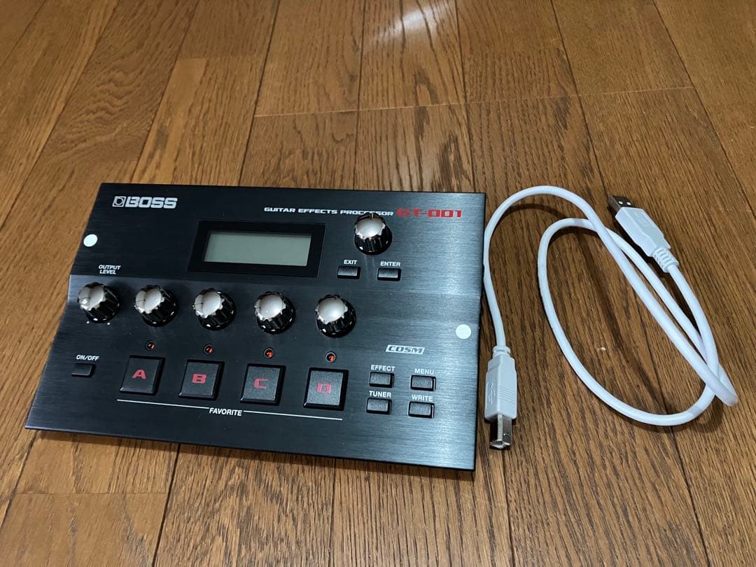 BOSS GT-001 ギターエフェクター BOSS - GT-001 | Guitar Effects Processor