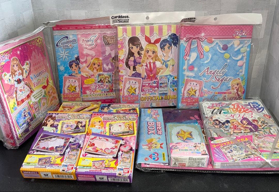 初期　希少　アイカツ　グッズ　バインダー　ピンクステージ　新品　レア　ブランド