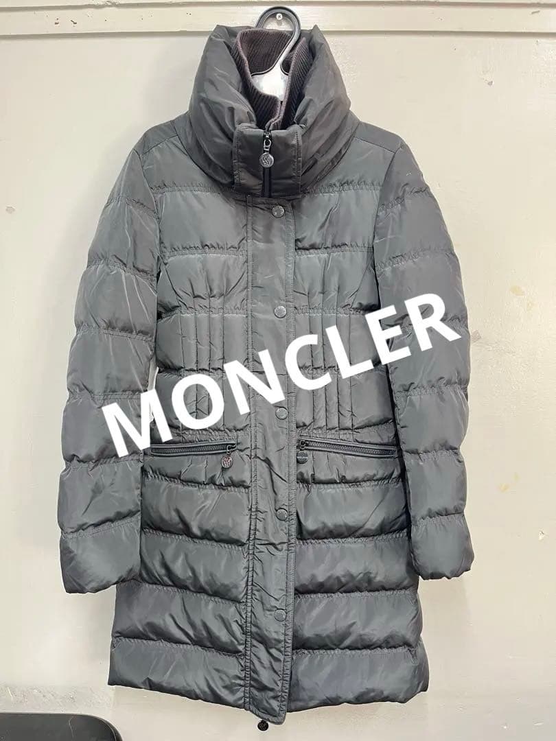 t*i様 値下げ‼︎MONCLER グレー ダウンジャケット MONCLER（ダウンジャケット ・ グレー/灰色系）のフリマアイテム一覧