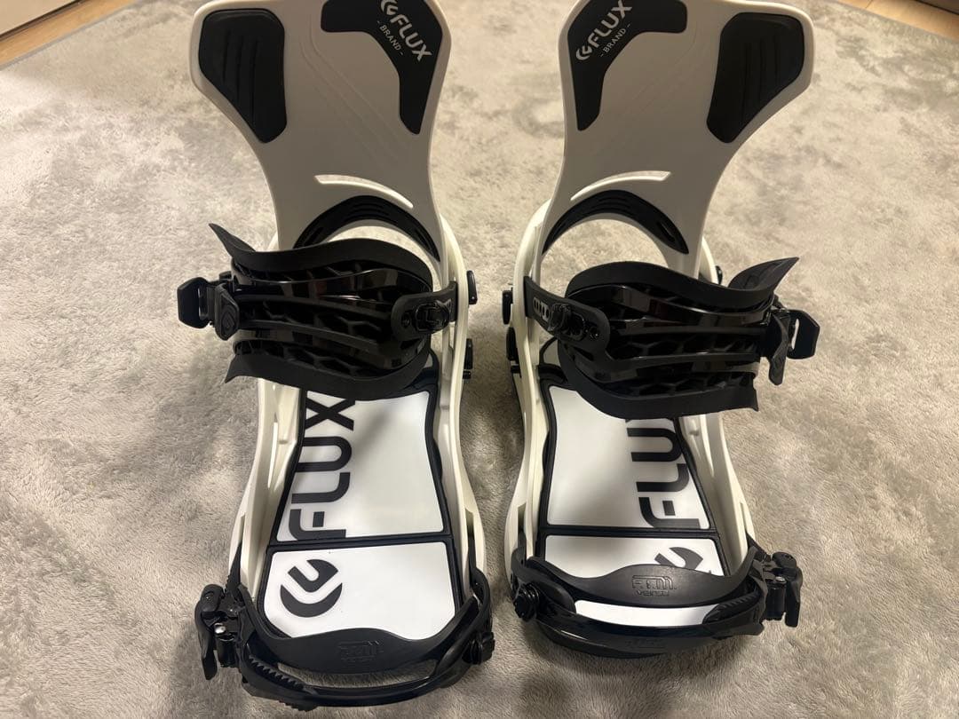 FLUX DS 22-23 L スノーボード　バインディング　ホワイト Amazon | フラックス（FLUX） 22-23 スノーボード ビンディング