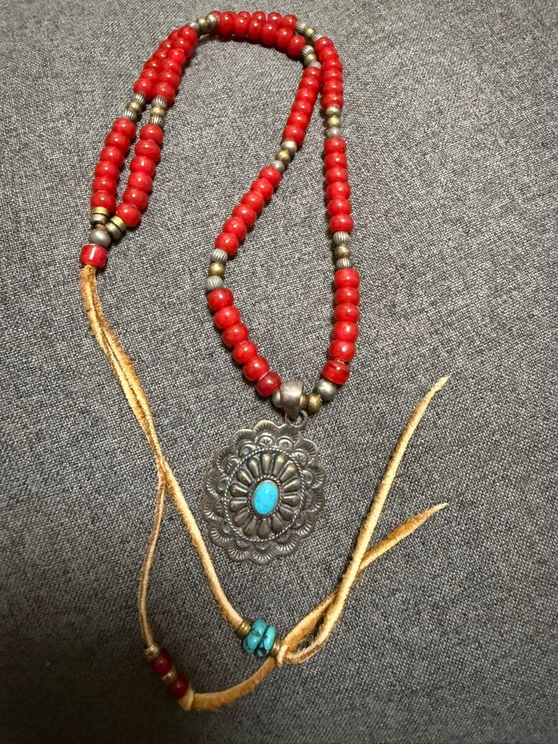 悪魔ちゃん！専用　SAADネックレス　ターコイズ　ホワイトハーツビーズ