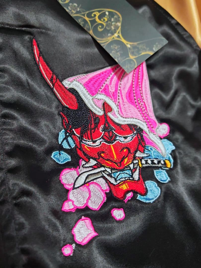 ROGUES スカジャン 未使用近い 日本 刺繍鬼 サテン unisex - メルカリ