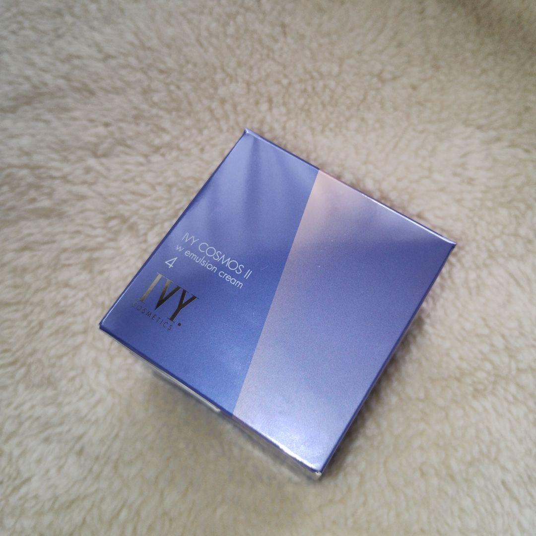 ☆新品未使用　IVY COSMOS II Wエマルジョンクリーム 30g