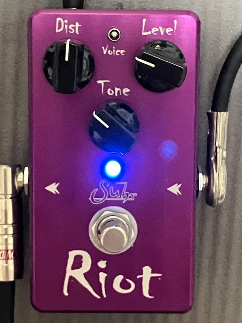 【美品】Suhr Riot ギターエフェクター　ディストーション Suhr Riot (Black Edition) サー 【 マークイズ福岡ももち店 】 | 島村