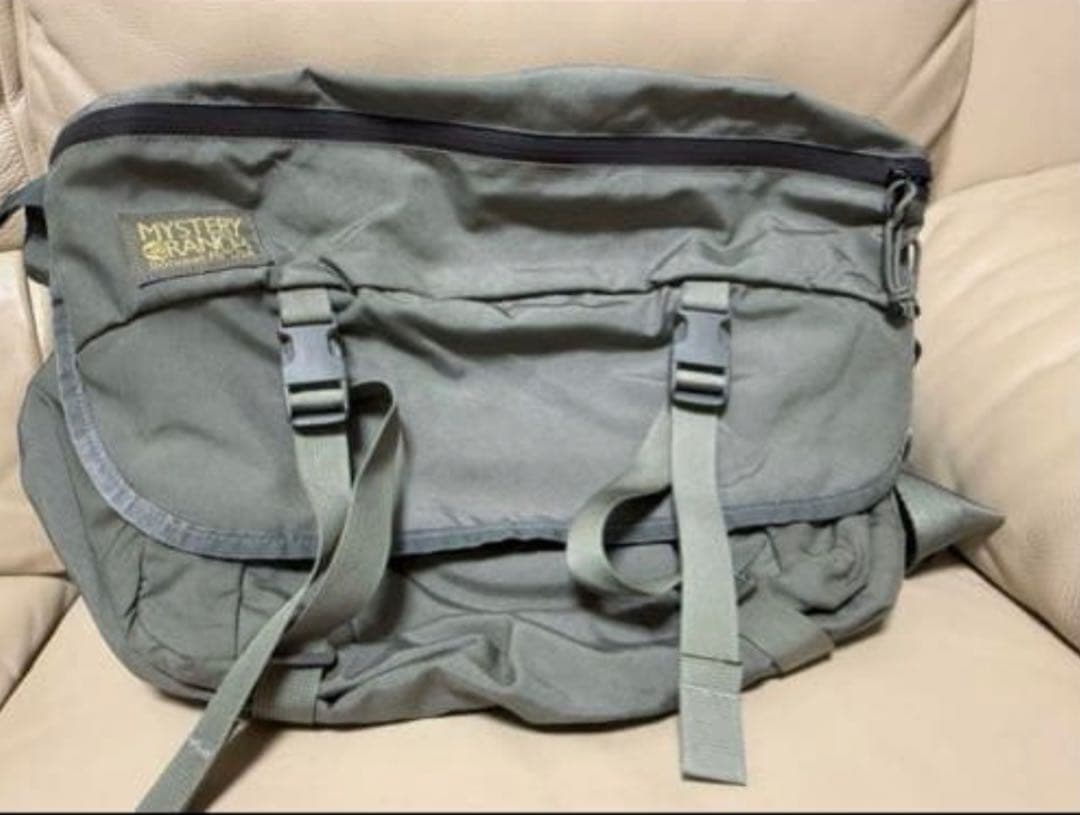 米国製 MYSTERY RANCH アウトサイダー メッセンジャー バッグ